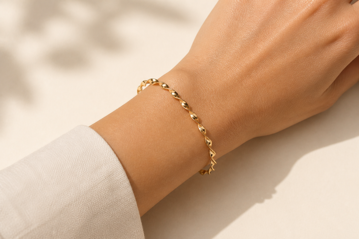 9ct Yellow Gold Round Twisted Bangle