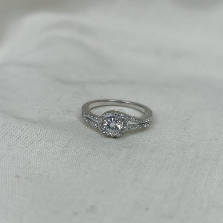 Ladies Engagement Style Ring with Cubic Zirconia